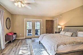 Pine Mountain Cabin w/ Hot Tub, 2 Mins to Marina!