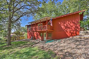 Dog-friendly Bella Vista Home w/ Grill + Deck