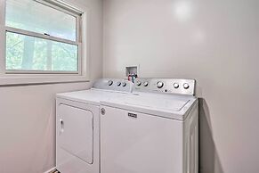 Dog-friendly Bella Vista Home w/ Grill + Deck