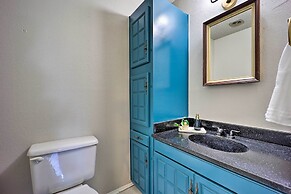 Dog-friendly Bella Vista Home w/ Grill + Deck