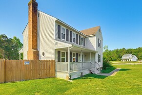 Richmond Area Home w/ Game Room & Patio!