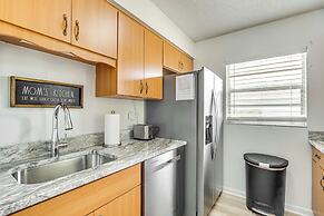 10 Mi to Dtwn Ocala: Dog-friendly Home w/ Fire Pit