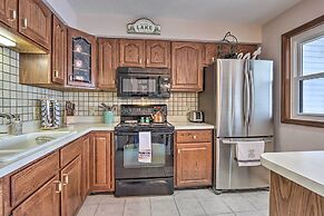 1 Mi to Shops & Dining: Idyllic Lakeside Getaway!