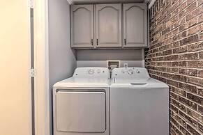 1 Mi to Old Town Bluffton: Home w/ Screened Porch