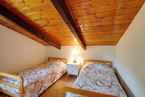 Mountaintop Condo w/ Great Mt Washington View