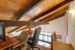 Mountaintop Condo w/ Great Mt Washington View