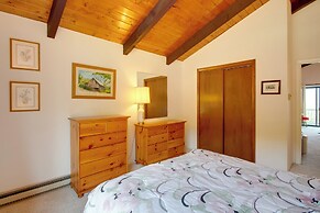 Mountaintop Condo w/ Great Mt Washington View