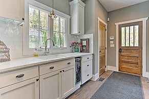 Enchanting Tryon Home w/ Hot Tub ~ 14 Mi to Tiec!