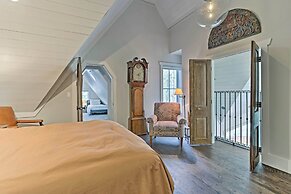 Enchanting Tryon Home w/ Hot Tub ~ 14 Mi to Tiec!