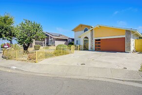 Vallejo Home w/ Spacious Deck, Hot Tub & Views