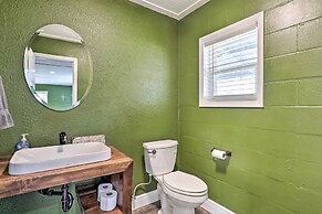 Welcoming Tow Home ~ 1 Mi to Lake Buchanan!