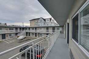 Ocean City Condo w/ Pool: Walk to Boardwalk!