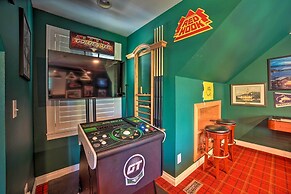 Beautiful Wine Country Home w/ Hot Tub & Lake View