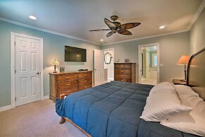 Beautiful Wine Country Home w/ Hot Tub & Lake View