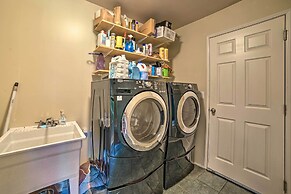 Beautiful Wine Country Home w/ Hot Tub & Lake View