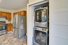 Charming Tacoma Vacation Home w/ Fenced Yard