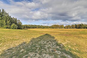 Charming Anchorage Home w/ Grill + Deck!