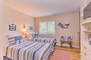 Walk to Beach: Villa w/ Balcony in Hilton Head!