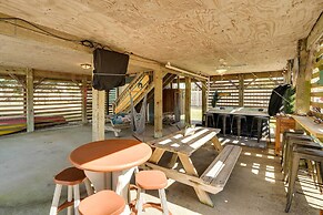 Dunn Dreamin': Hot Tub, Pirate Fort, & Fire Pit!