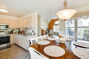 Dunn Dreamin': Hot Tub, Pirate Fort, & Fire Pit!