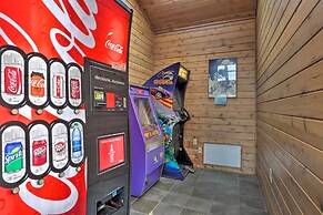 Unique Smokies Ski Shack w/ Mountain-top View