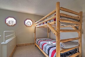 Unique Smokies Ski Shack w/ Mountain-top View