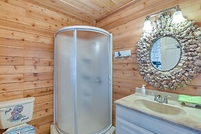 1 Mi to Ocean: Colorful Freeport Beach Rental!