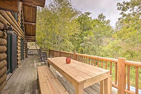 Splendid Family Cabin w/ Hot Tub & Grill!