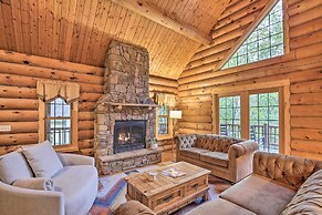 Splendid Family Cabin w/ Hot Tub & Grill!