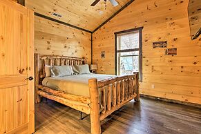 Luxe Cabin w/ Home Theater < 2 Miles to Gatlinburg