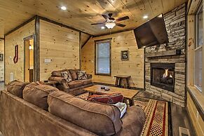Luxe Cabin w/ Home Theater < 2 Miles to Gatlinburg