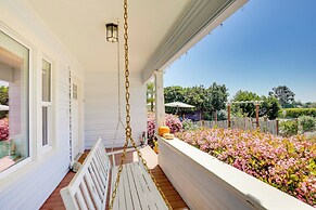 Beautiful South Oceanside Bungalow: 1 Mi to Beach!