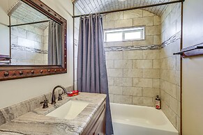 Unique Las Cruces Home w/ Patio + Gas Grill!