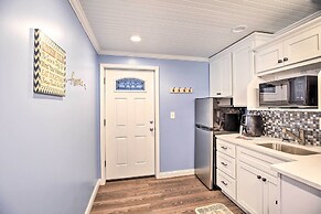 Updated Williamstown Apartment With Kitchen!
