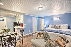Updated Williamstown Apartment With Kitchen!