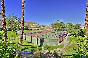 Palm Desert Townhome w/ Mountain Views & Patio