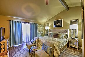 Palm Desert Townhome w/ Mountain Views & Patio