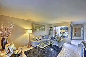 Palm Desert Townhome w/ Mountain Views & Patio