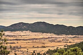 'hilltop Hideout' w/ Peaceful Mountain Views