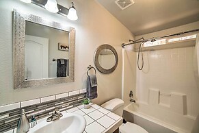 'hilltop Hideout' w/ Peaceful Mountain Views