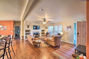 'hilltop Hideout' w/ Peaceful Mountain Views