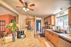 'hilltop Hideout' w/ Peaceful Mountain Views