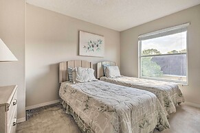 < 5 Mi to Disney Parks: Spacious Home w/ Lanai