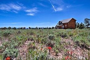 Cabin w/ Fire Pit, Views & Bbq: 18 Mi to Moab!