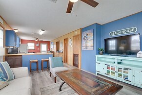 Colorful Crystal Beach Home w/ Ocean View!