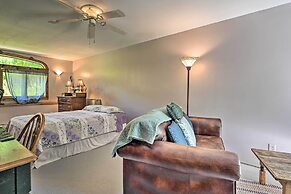 Lakeside Iola Hideaway: Stunning Nature Views