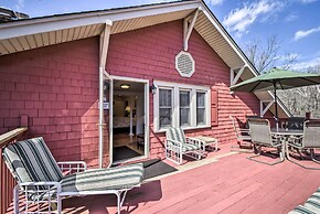 Damascus Home w/ Fire Pit & Views, Walk to Shops!