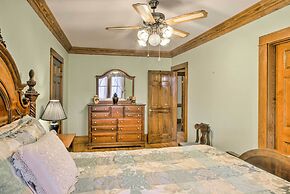 Damascus Home w/ Fire Pit & Views, Walk to Shops!