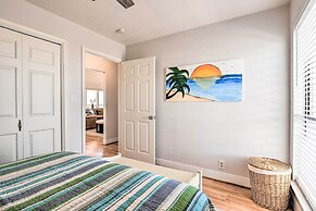 Walk to Ocean: Coastal Home in Crystal Beach!