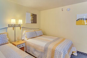 Bay Watch Resort Studio w/ Resort Amenities!